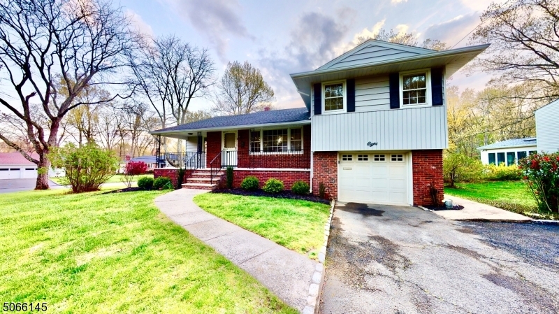Property Photo: 8 Sherwood Dr NJ 07974