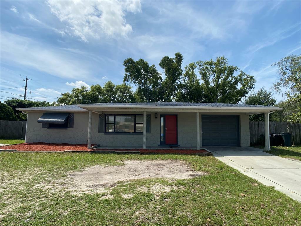 Property Photo: 4968 Fruitwood Loop FL 34690