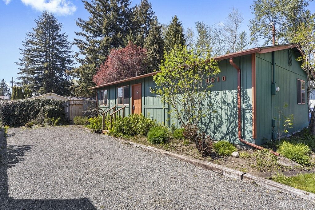Property Photo: 8810 E G St WA 98445