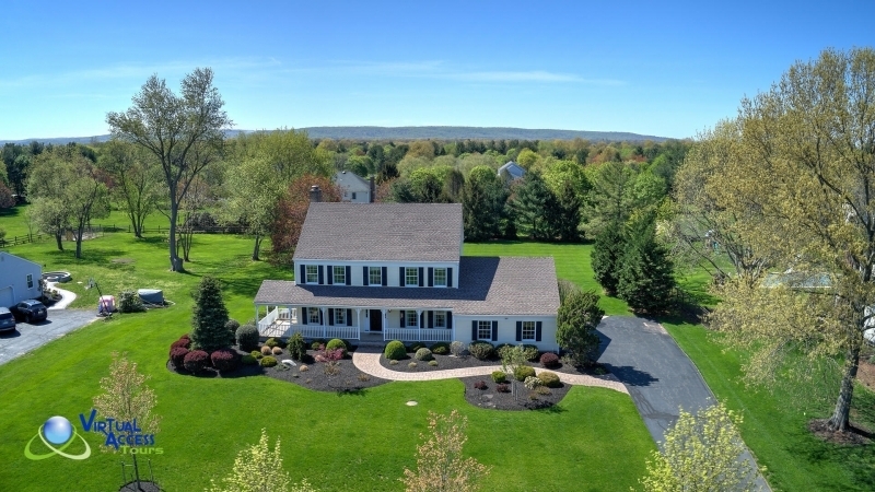 Property Photo:  20 Blackhorse Run  NJ 08502 