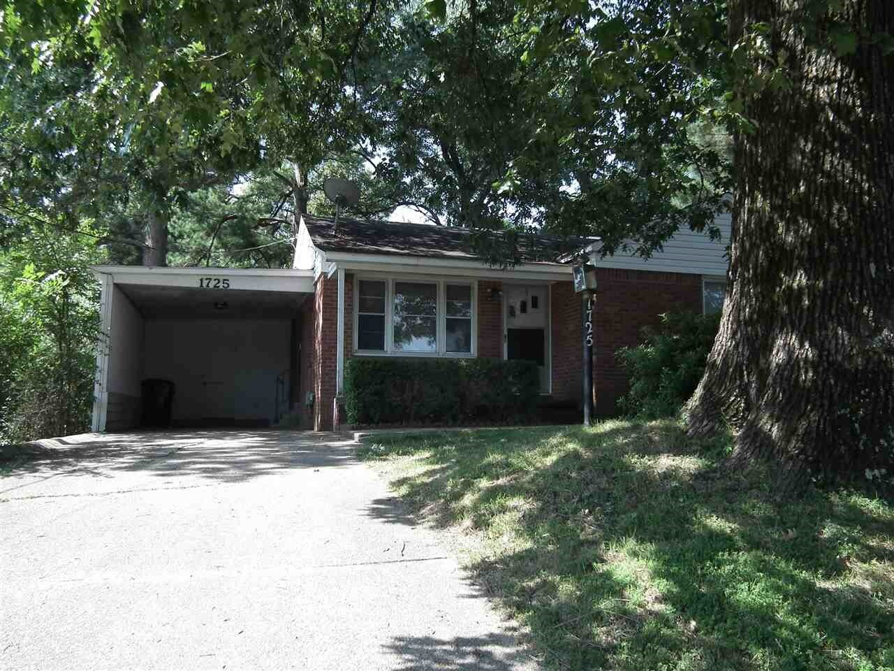 Property Photo:  1725 W Matthews  AR 72401 