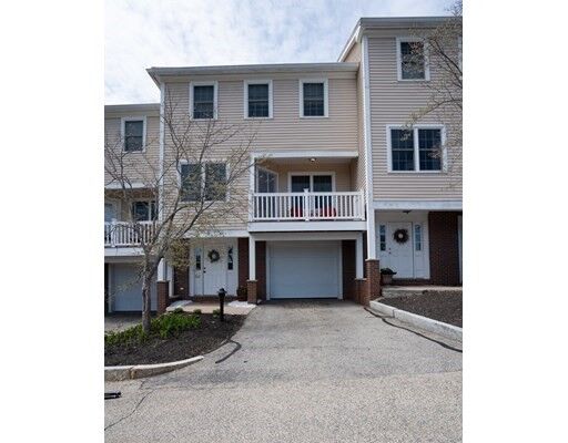 Property Photo:  15 Currier St 2  MA 01913 