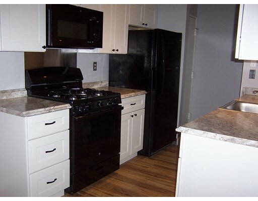 Property Photo: 340 Regency Park Dr Bldg 6 MA 01001