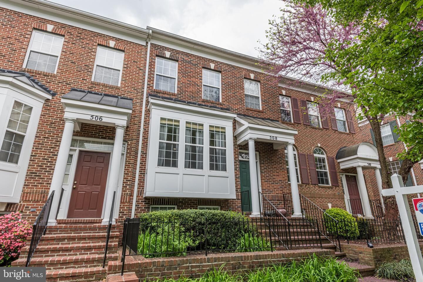 Property Photo:  508 Redland Boulevard  MD 20850 