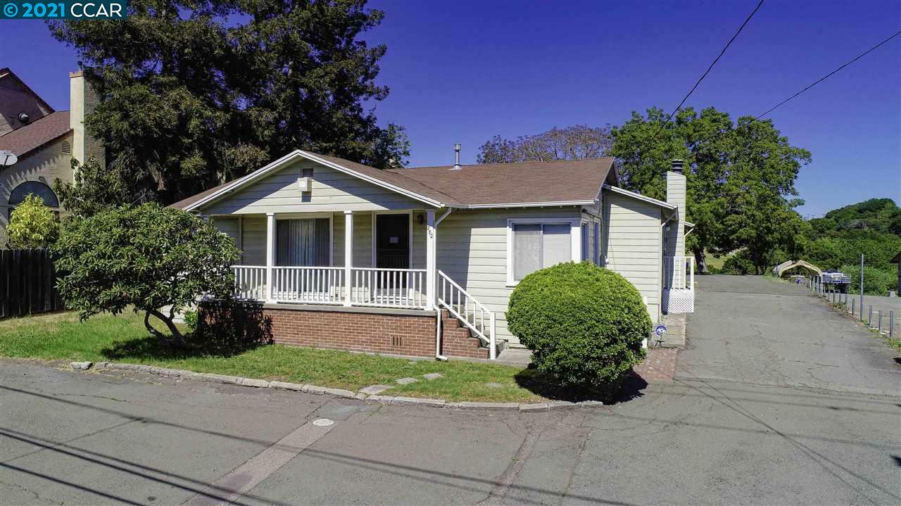 Property Photo:  880 Appian Way  CA 94803 