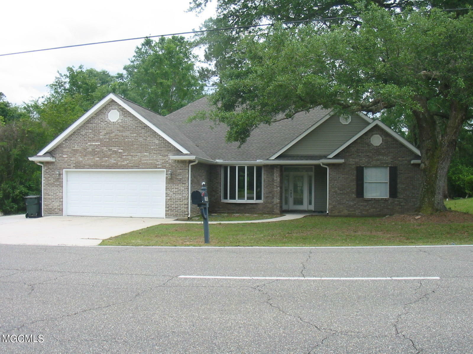 Property Photo:  5562 Diamondhead Dr E  MS 39525 