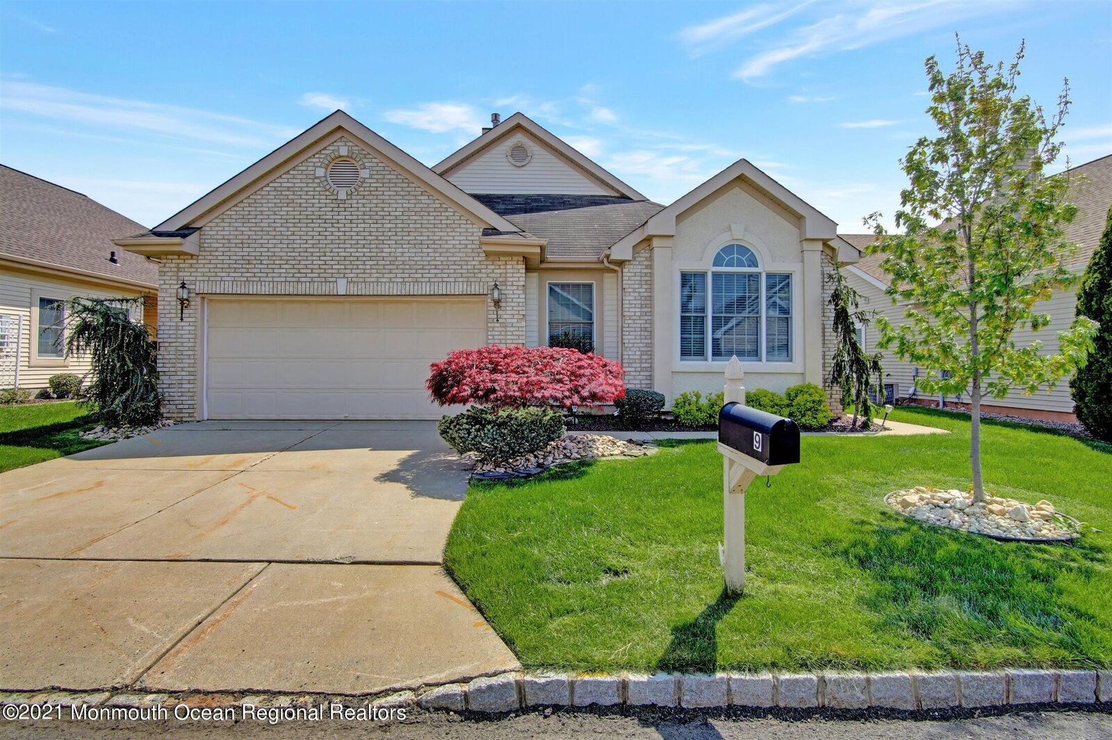 Property Photo:  9 Ramsey Way  NJ 08831 