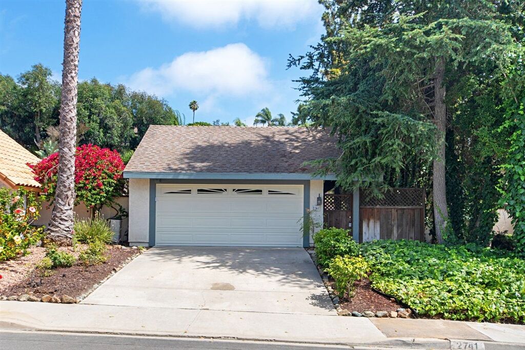 Property Photo:  2741 Abejorro Street  CA 92009 