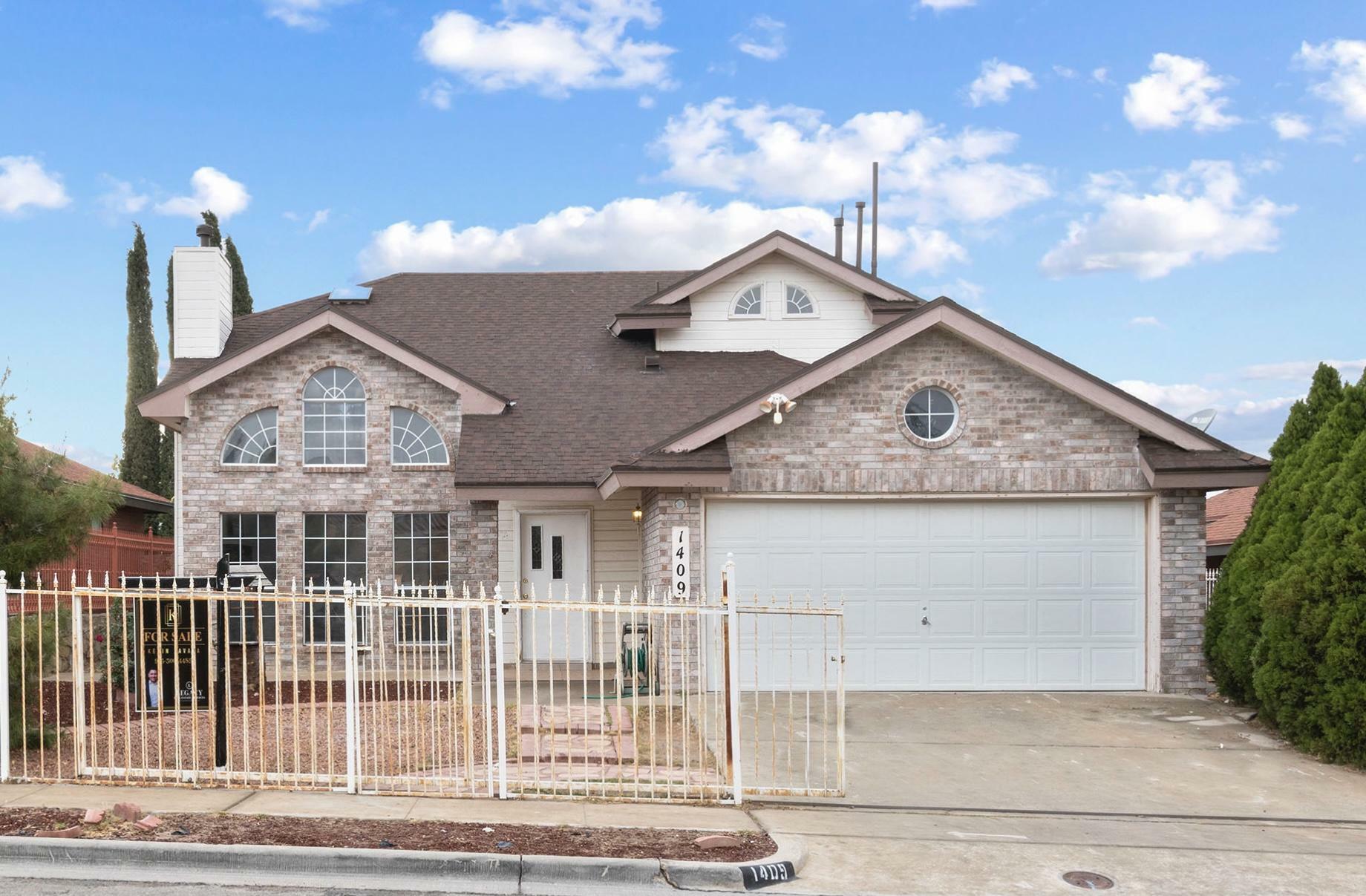 Property Photo: 1409 John Phelan Drive TX 79936