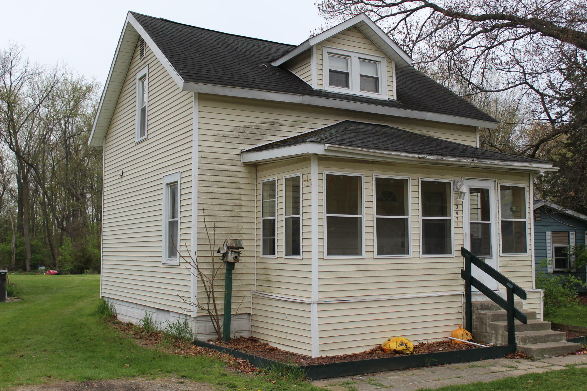 Property Photo:  347 Broad Street  MI 49254 