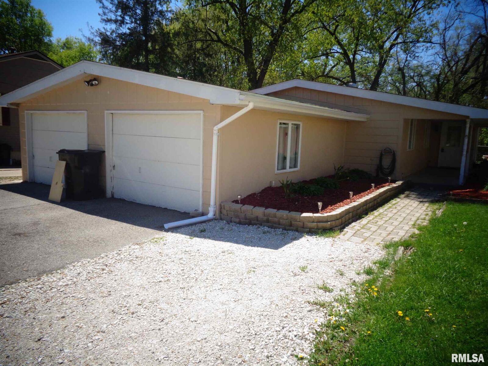 Property Photo: 4201 S Granville IL 61607