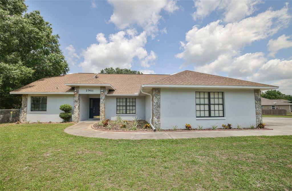 Property Photo:  27411 Raven Brook Road  FL 33544 