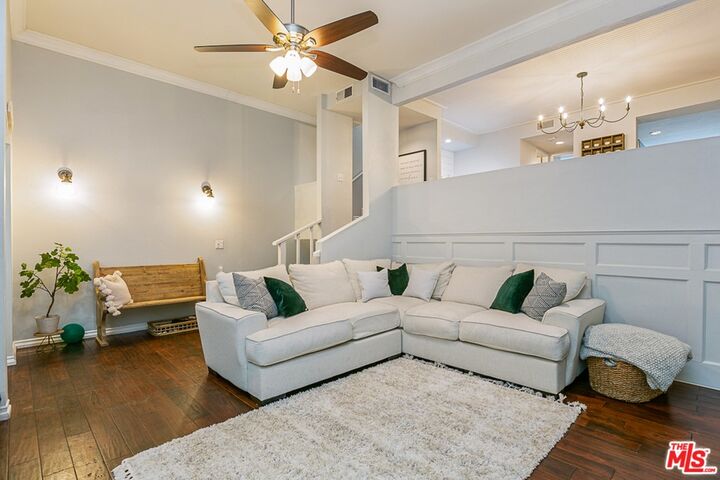11774 Moorpark Street C  Studio City CA 91604 photo