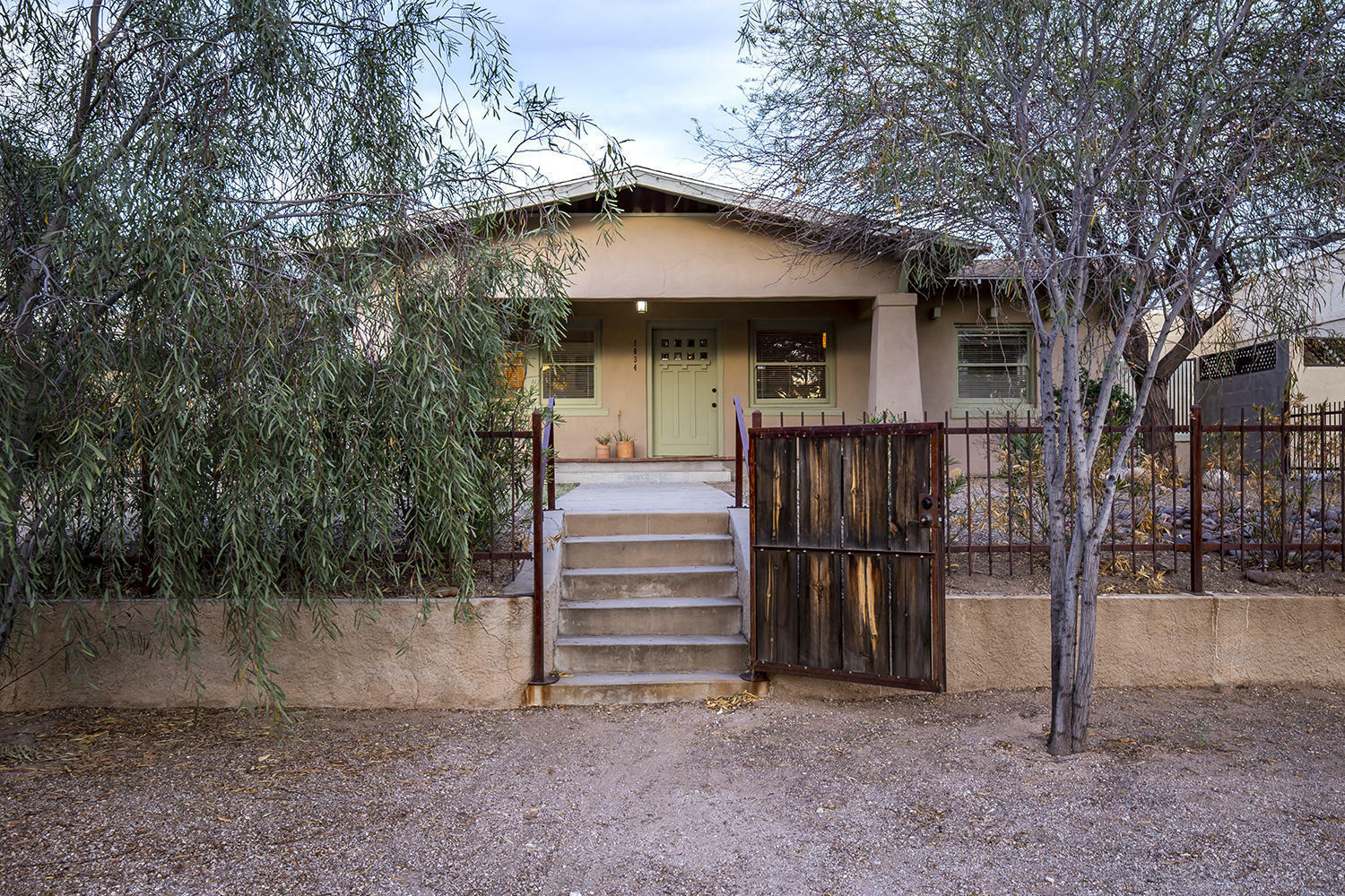 Property Photo:  1034 N 7th Avenue  AZ 85705 