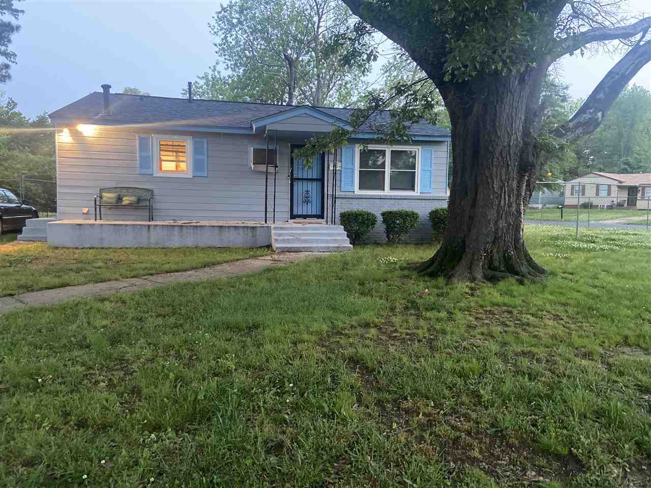 Property Photo:  863 Pawnee Ave  TN 38109 