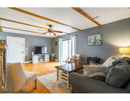 Property Photo: 685 Oak St 7-1 MA 02301