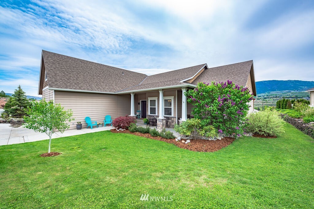 Property Photo: 2835 Aspen Shores Drive WA 98802