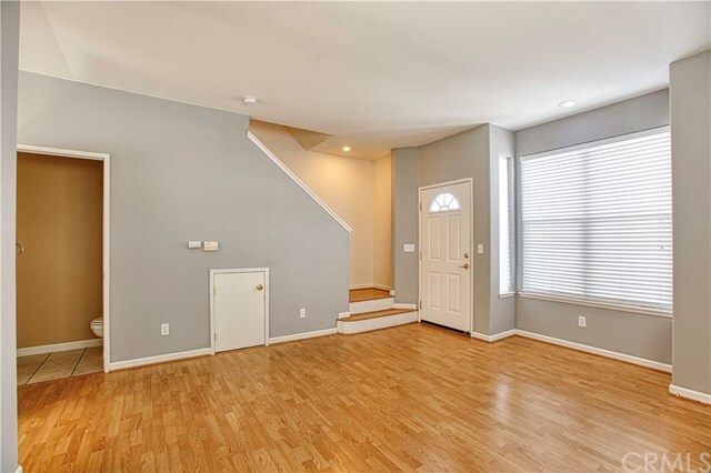 Property Photo:  534 Adina Way  CA 93444 