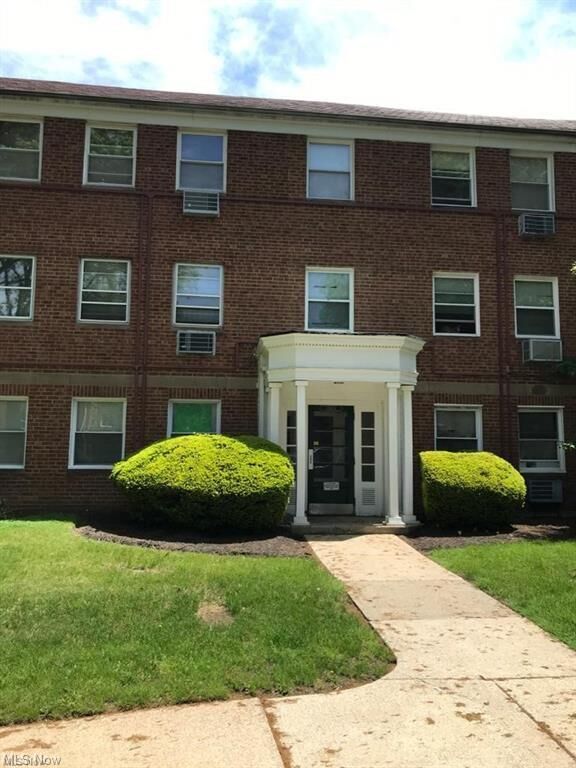 Property Photo:  13805 Cedar Road 305B  OH 44118 