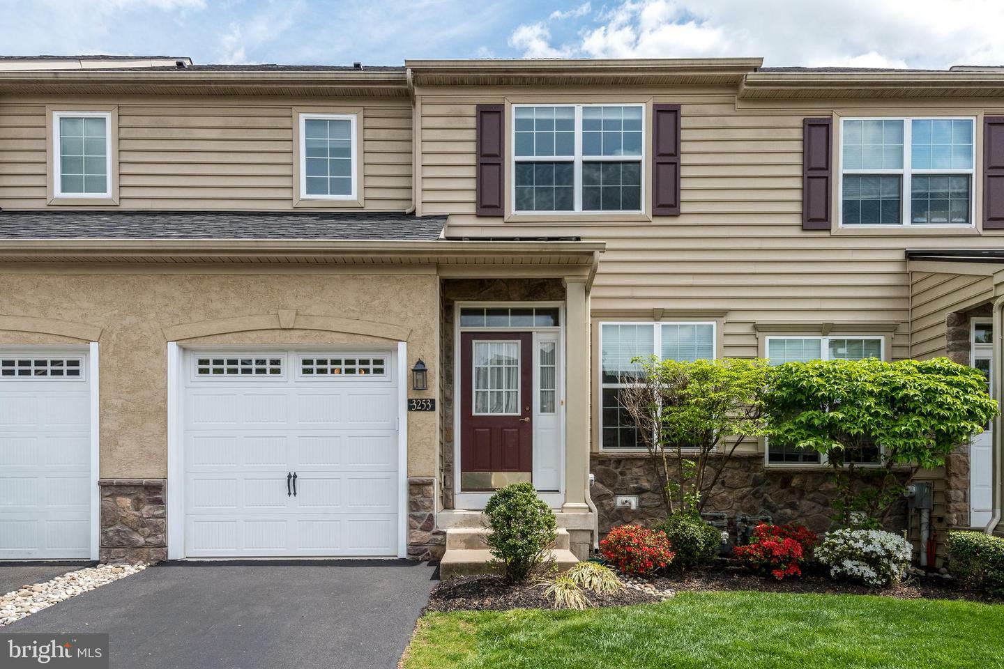 Property Photo:  3253 Brookside Drive  PA 18925 