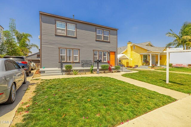 Property Photo:  4321 S Raymond Avenue  CA 90037 