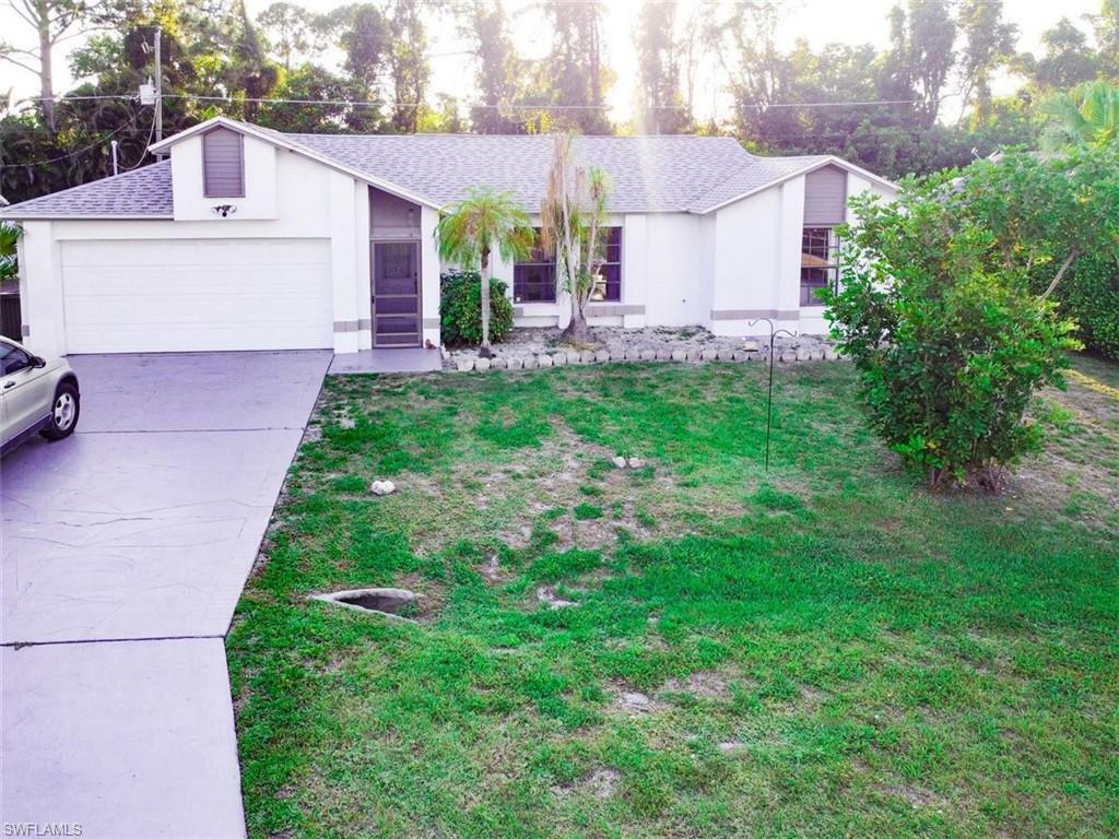 Property Photo:  18476 Eastshore Drive  FL 33967 