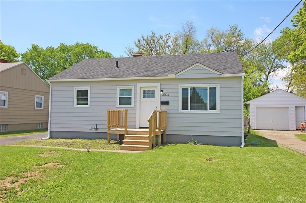 Property Photo: 1604 Brentwood Street OH 45044
