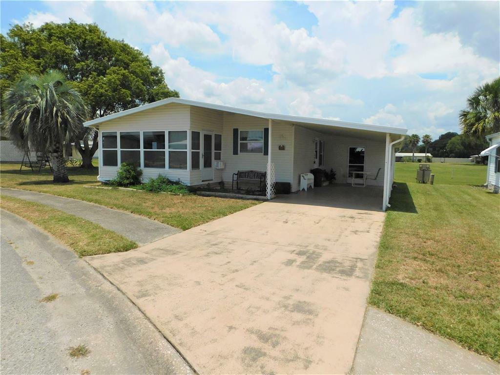 Property Photo: 5413 Seville Drive FL 33541