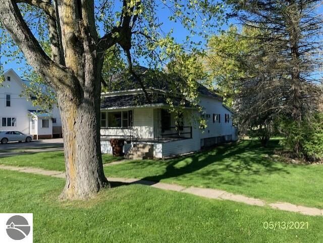 Property Photo:  416 S Main  MI 48847 