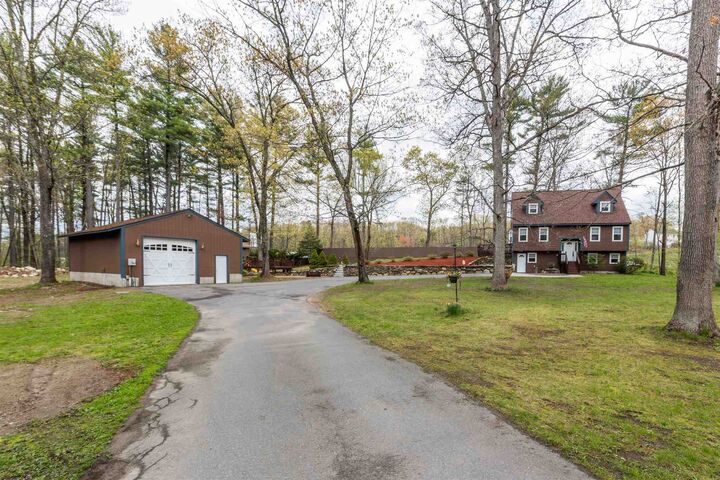 54 Trolley Car Lane  Londonderry NH 03053 photo