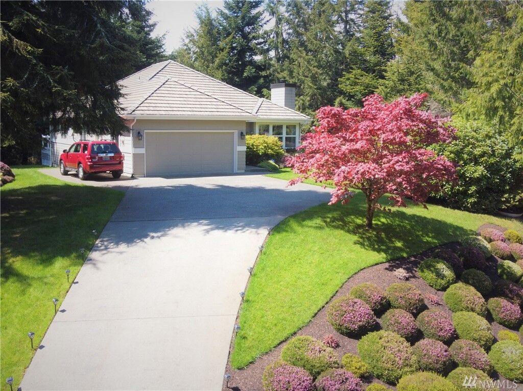 Property Photo:  365 Camber Lane  WA 98365 