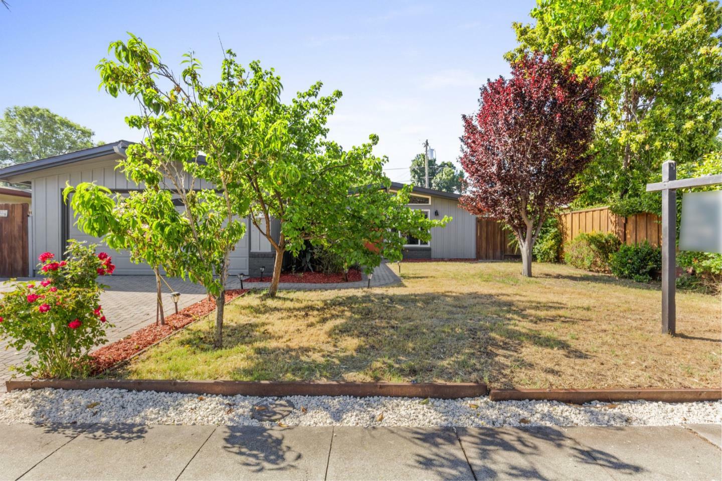 Property Photo: 1124 Pecos Way CA 94089