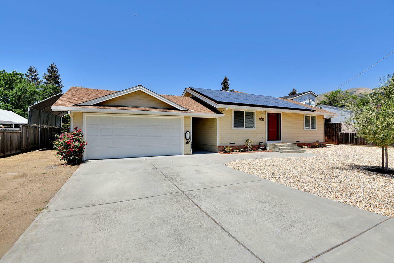 Property Photo:  4037 Pepper Tree Lane  CA 95127 