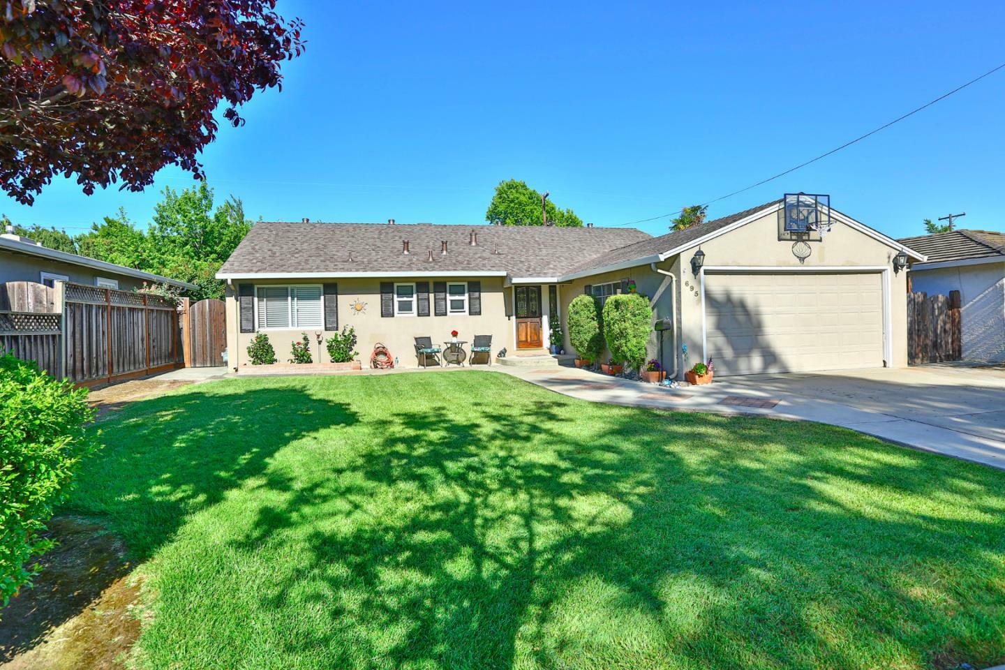 Property Photo:  695 Pineview Drive  CA 95117 