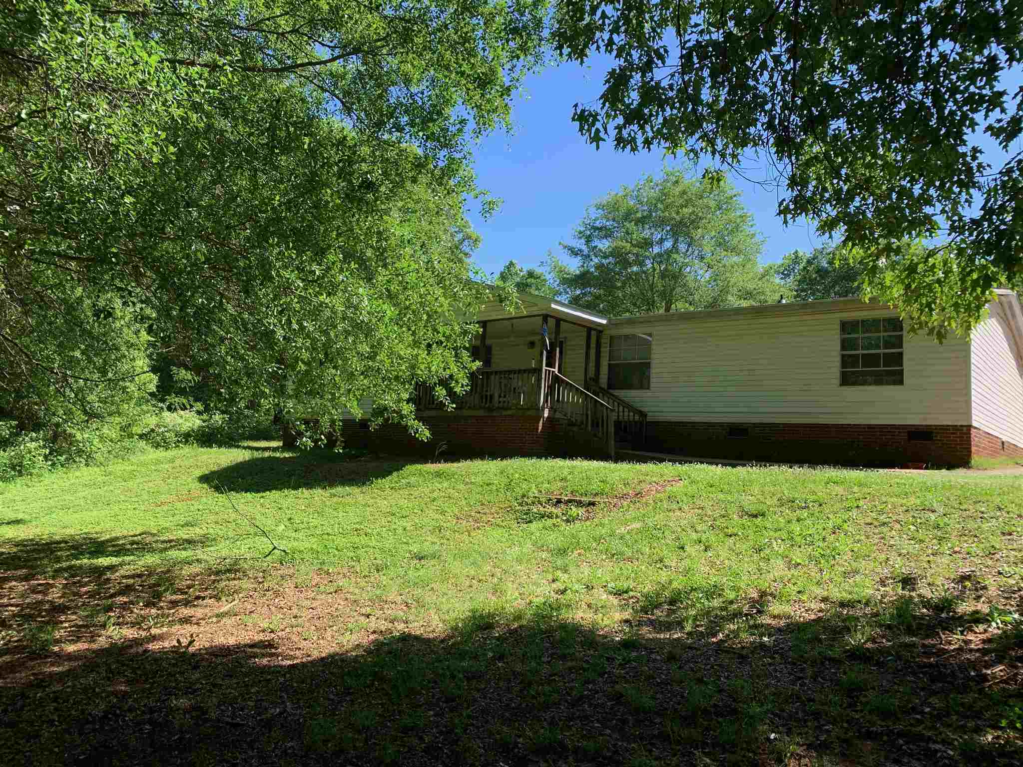 Property Photo:  418 Edwards Road  SC 29365 