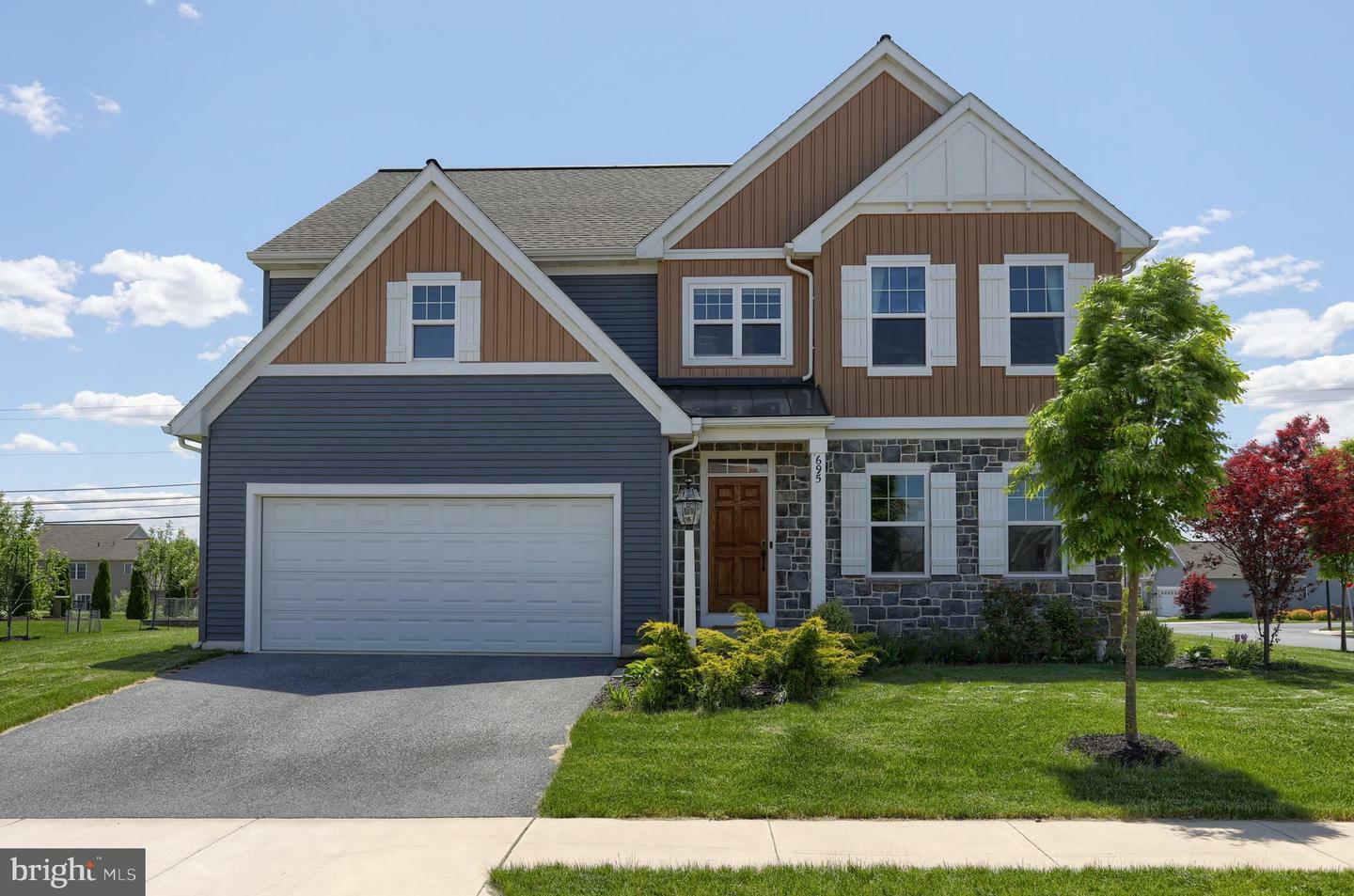 Property Photo:  695 Fieldstone Drive  PA 17003 