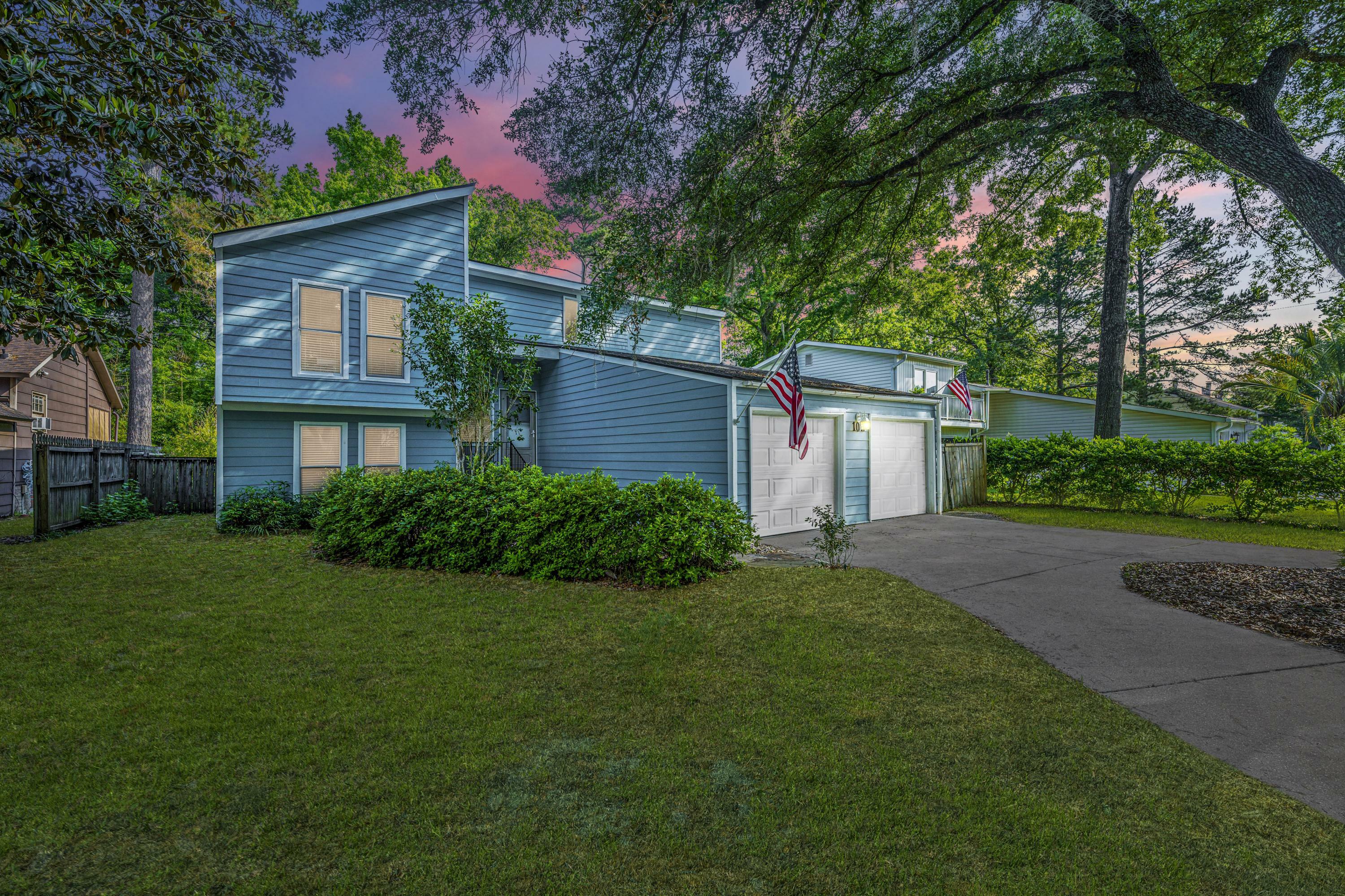 Property Photo:  102 Lancer Drive  SC 29485 