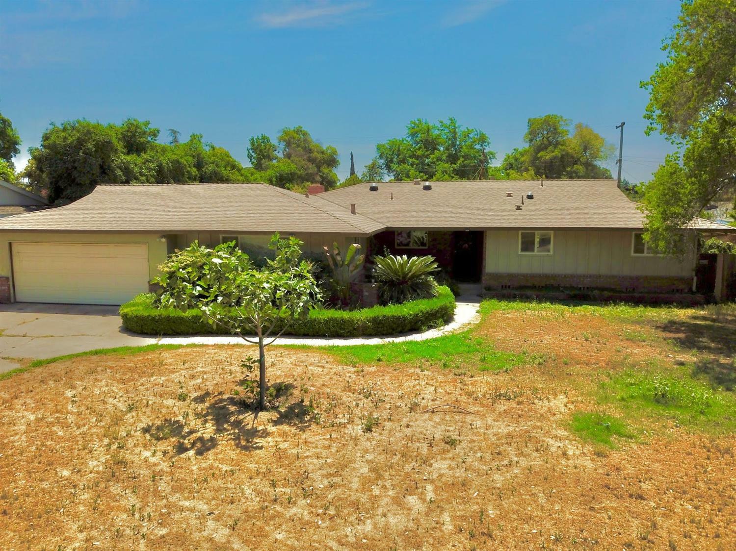 Property Photo:  1559 W Celeste Avenue  CA 93711 