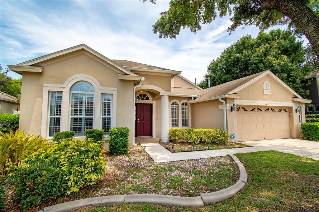 Property Photo:  1616 Tawnyberry Court  FL 34655 