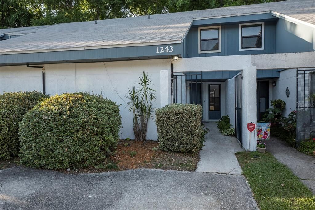 Property Photo: 1243 Bayshore Drive N FL 32233