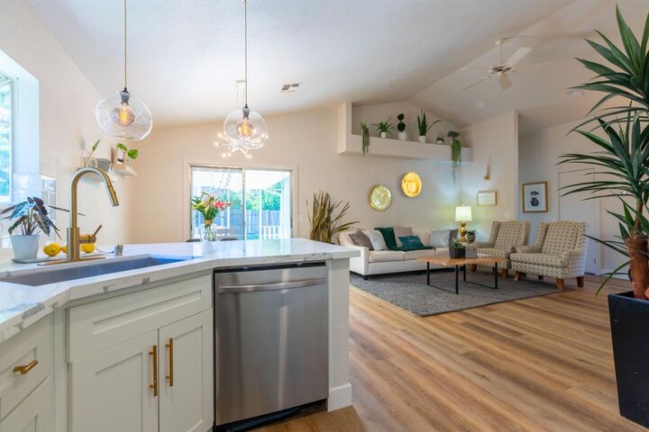 8248 Sunbird Way  Sacramento CA 95823 photo