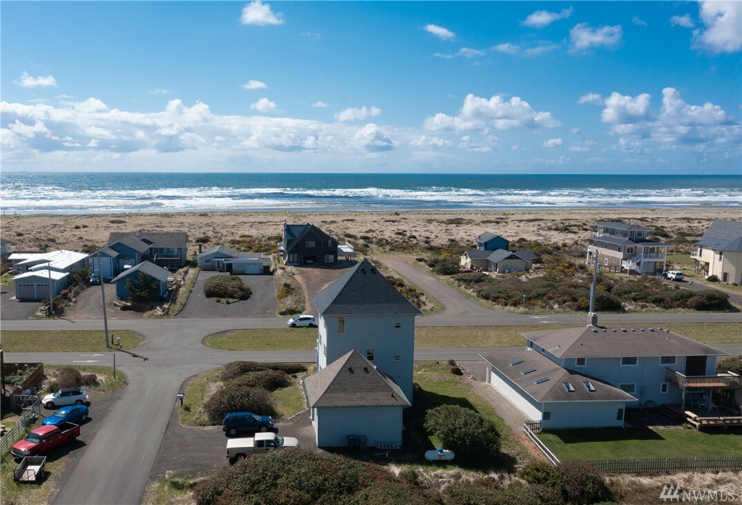 Property Photo:  1140 Ocean Shores Blvd SW  WA 98569 
