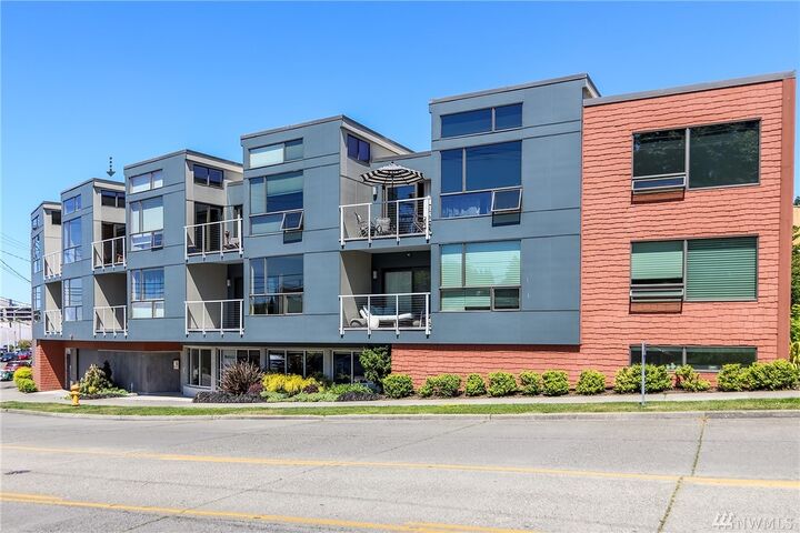Property Photo: 6006 Seaview Ave NW G WA 98107