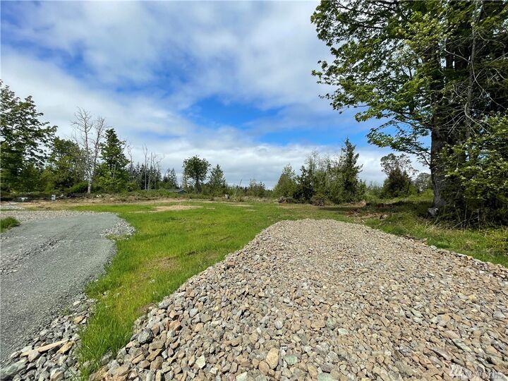 Property Photo:  1633 Lower Elwha Rd  WA 98363 