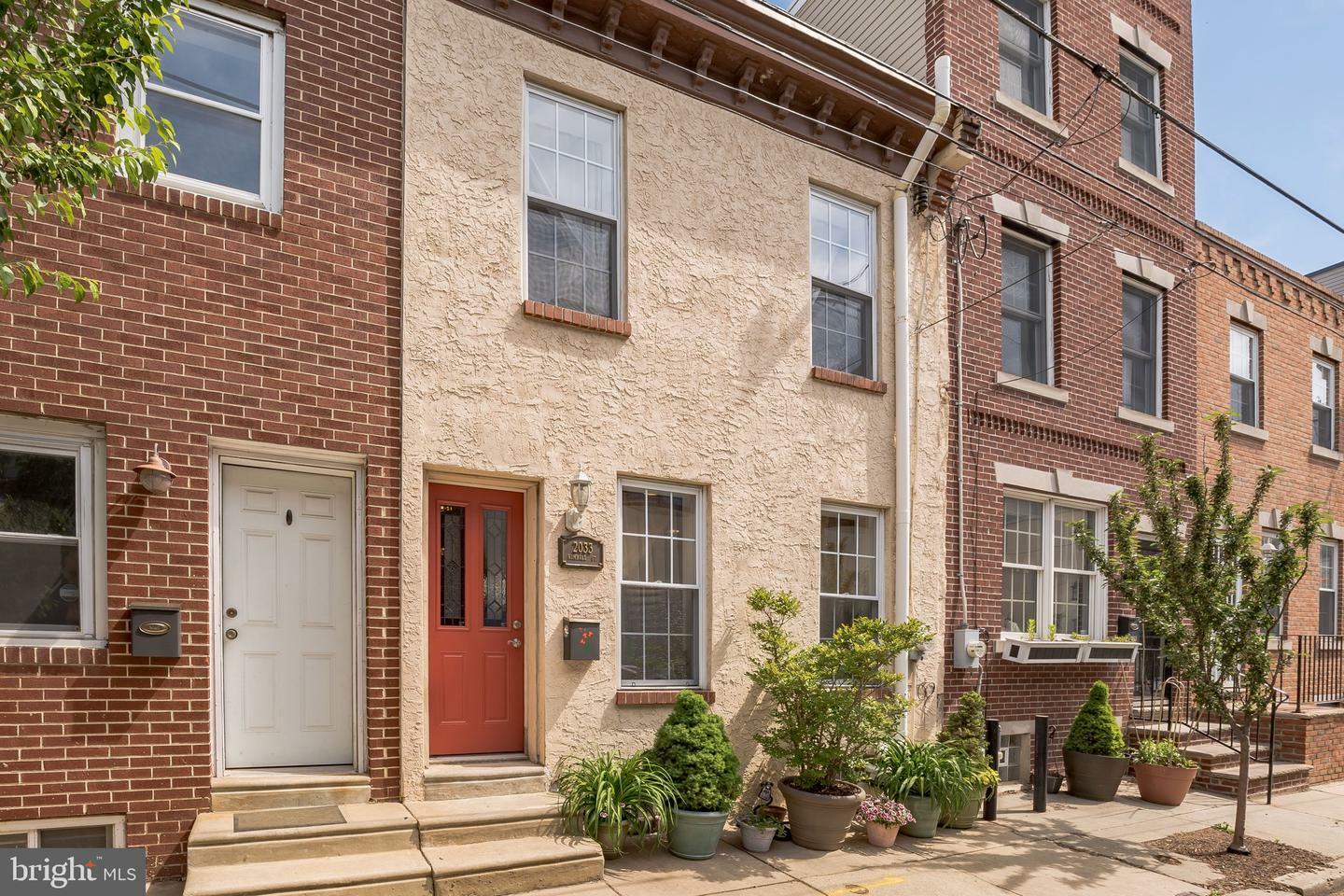 Property Photo:  2033 Kimball Street  PA 19146 