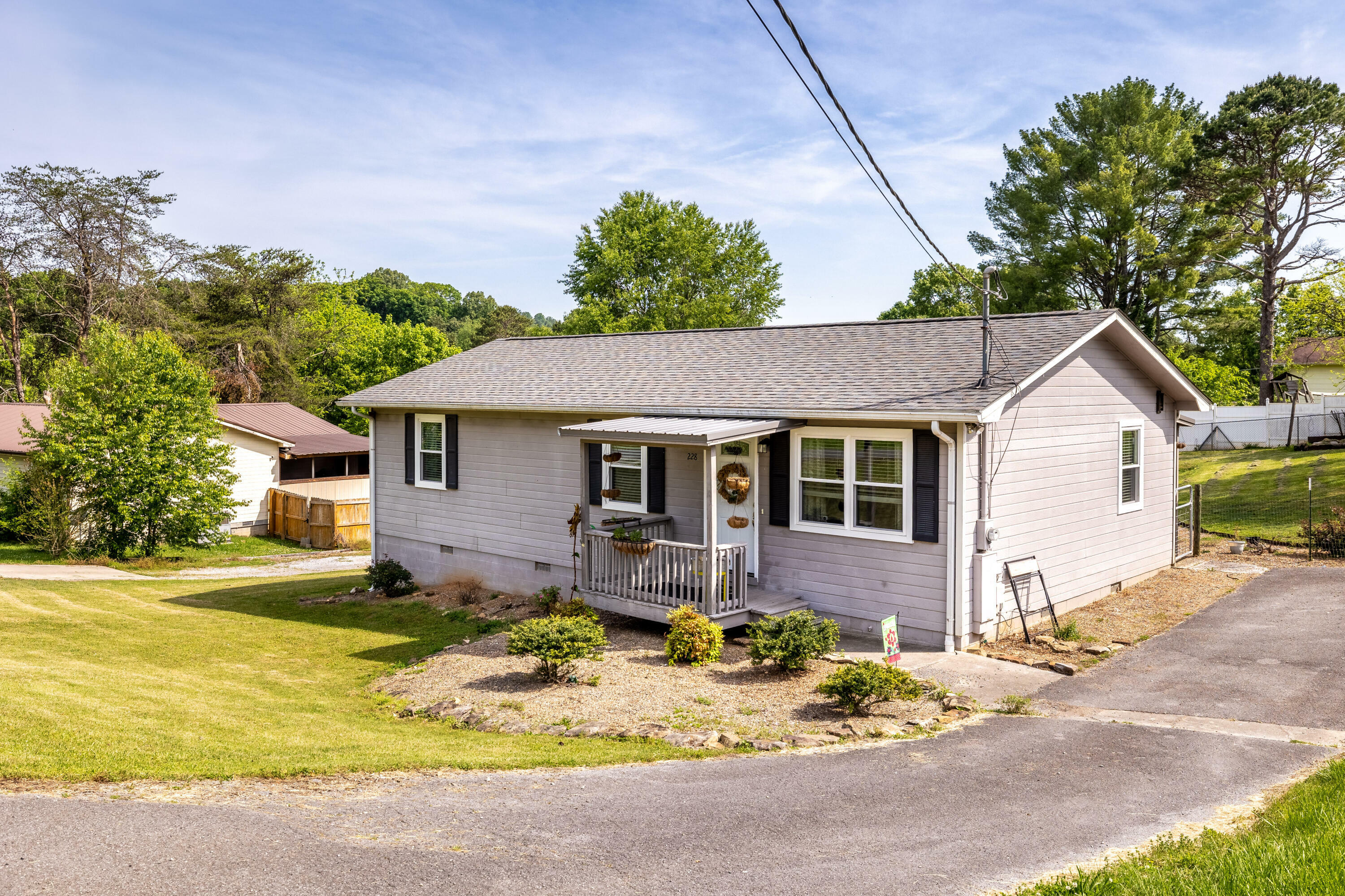 Property Photo:  228 Humphrey Drive  TN 37865 