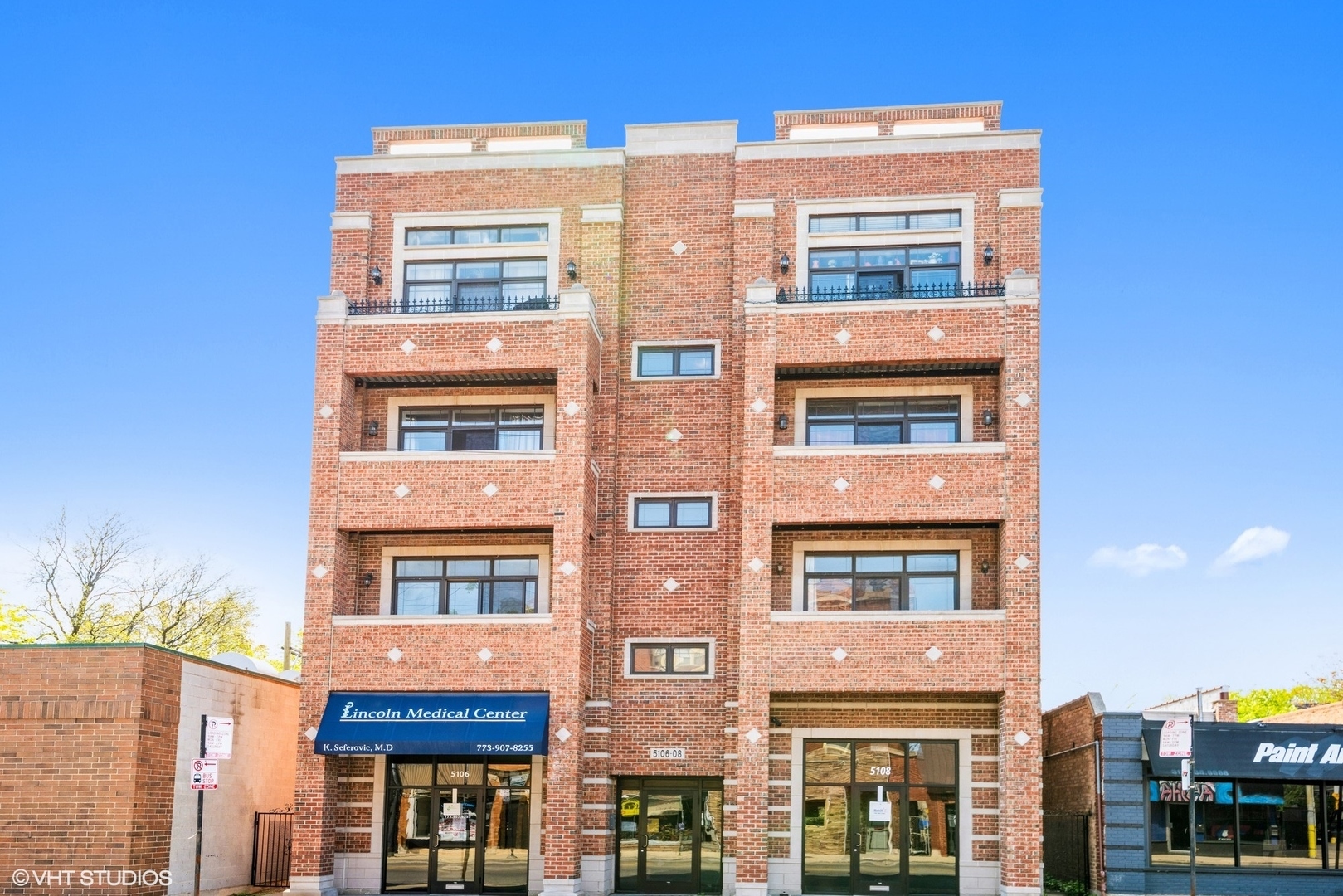 Property Photo: 5106 N Lincoln Avenue 1 IL 60625
