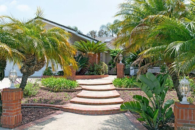 Property Photo:  925 Daisy Ave  CA 92011 