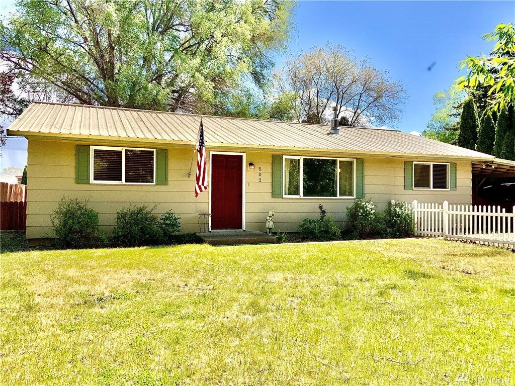 3 bed Kittitas home for sale 502 N Spokane St, Kittitas, WA 98934