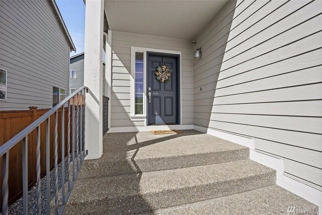 Property Photo:  16022 SE 256th Place  WA 98042 